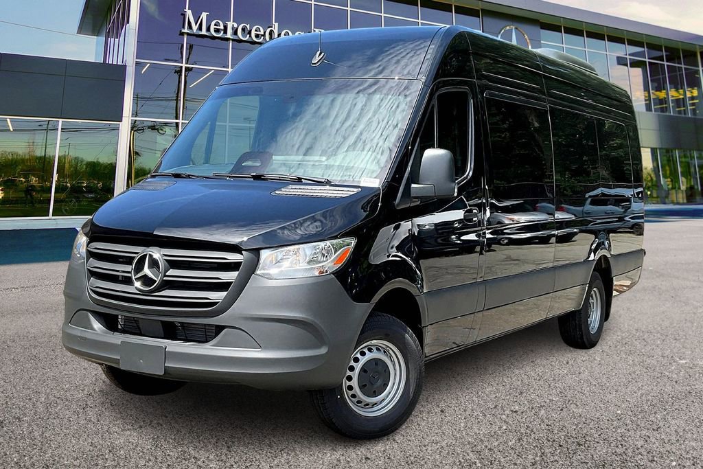 New 2025 Mercedes-Benz Sprinter 3500 image 2