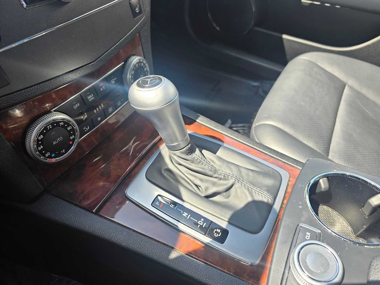 Used 2010 Mercedes-Benz C 300 Sedan image 27