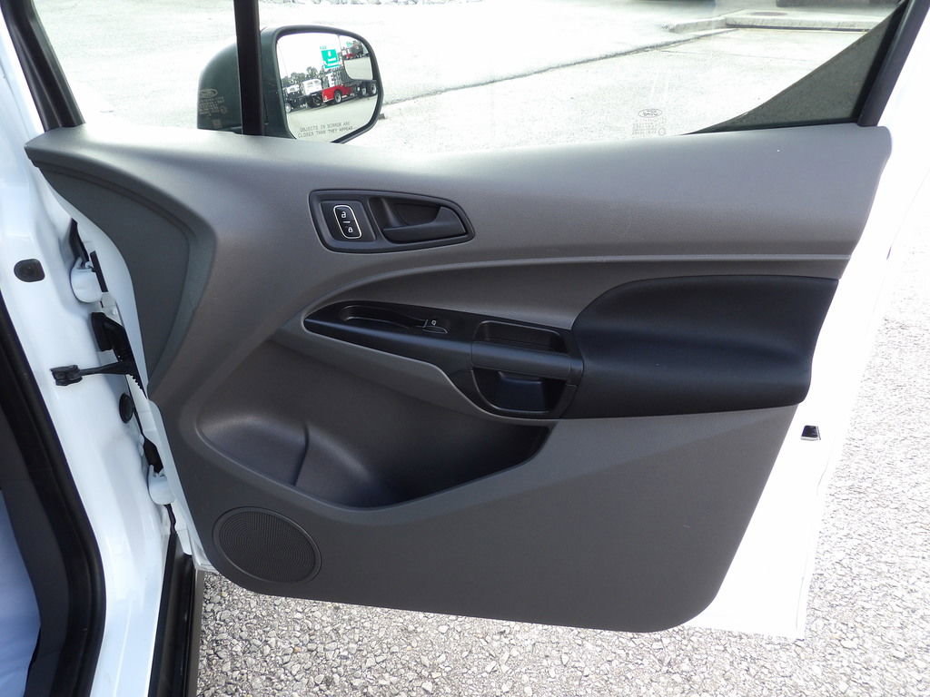 Used 2023 Ford Transit Connect XL image 32