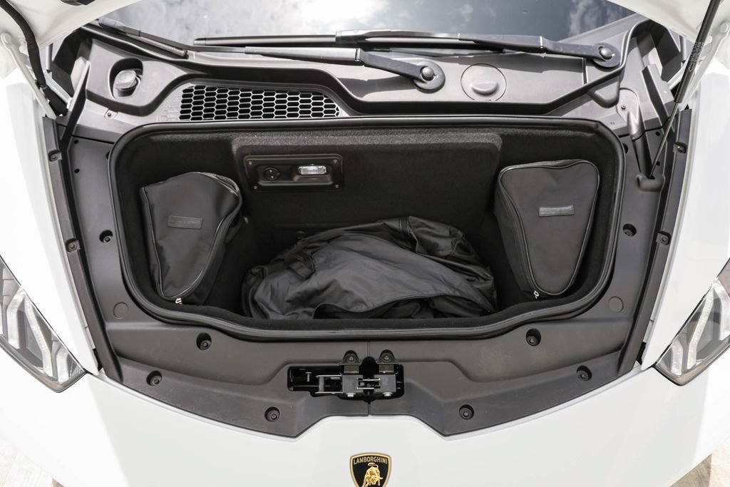 Used 2019 Lamborghini Huracan LP 580-2 RWD image 24