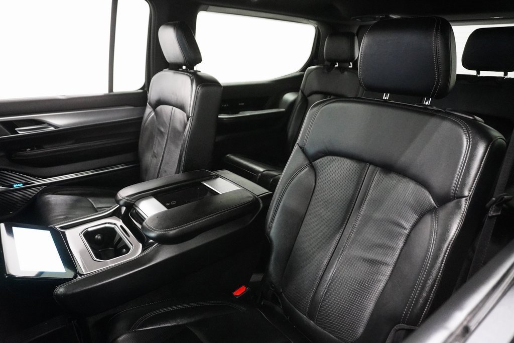 Used 2022 Jeep Grand Wagoneer Series I image 16