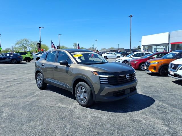 Used 2025 Nissan Kicks S image 5