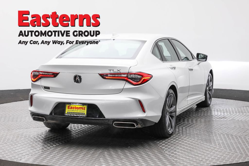 Used 2023 Acura TLX image 5