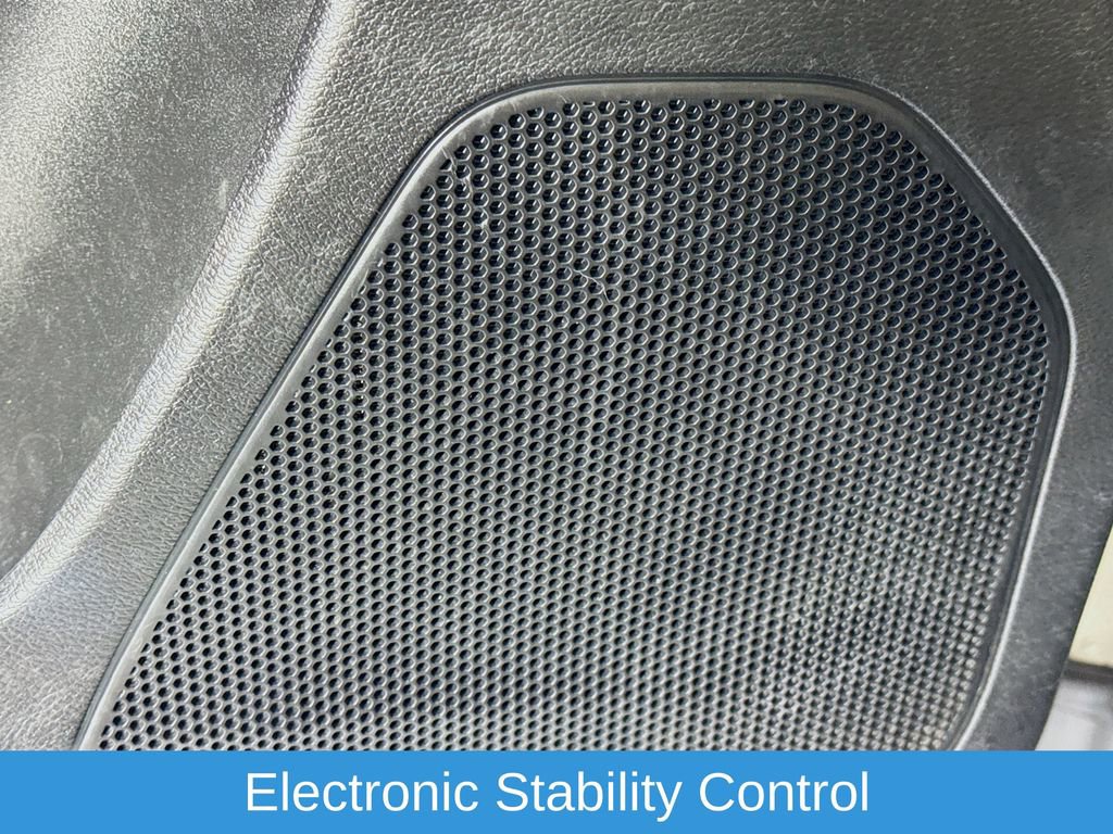 Used 2017 Jeep Cherokee Latitude w/ Comfort/Convenience Group image 23