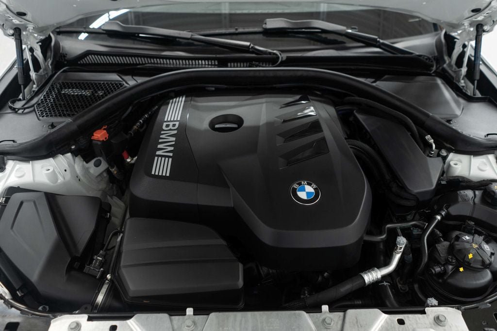 Used 2026 BMW 330i xDrive Sedan AWD/4WD image 38