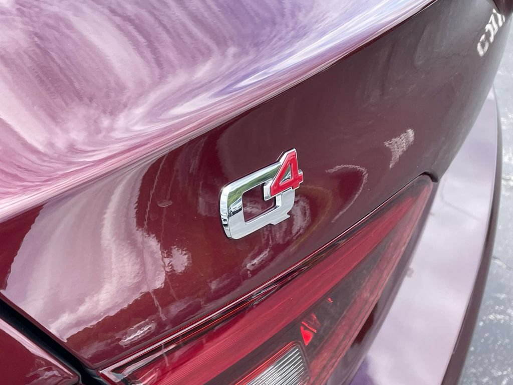 Used 2017 Alfa Romeo Giulia AWD image 8