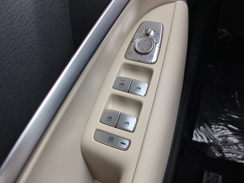 New 2026 Genesis G70 2.5T RWD image 18