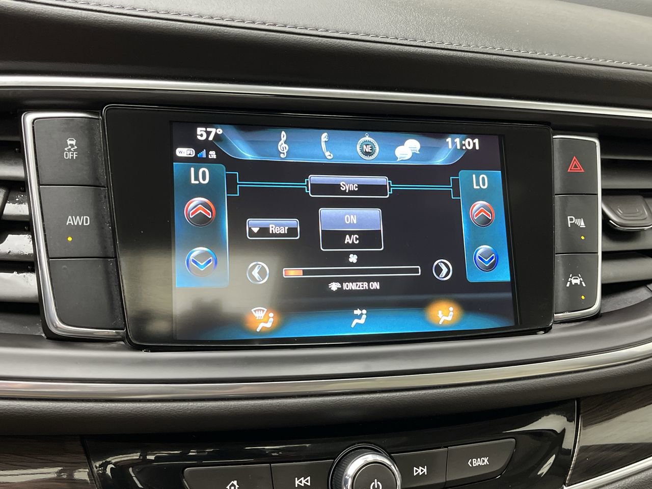 Used 2019 Buick Enclave Premium AWD/4WD image 22