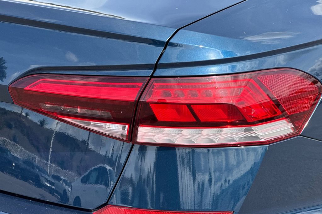 Used 2021 Volkswagen Passat 2.0T S FWD image 31