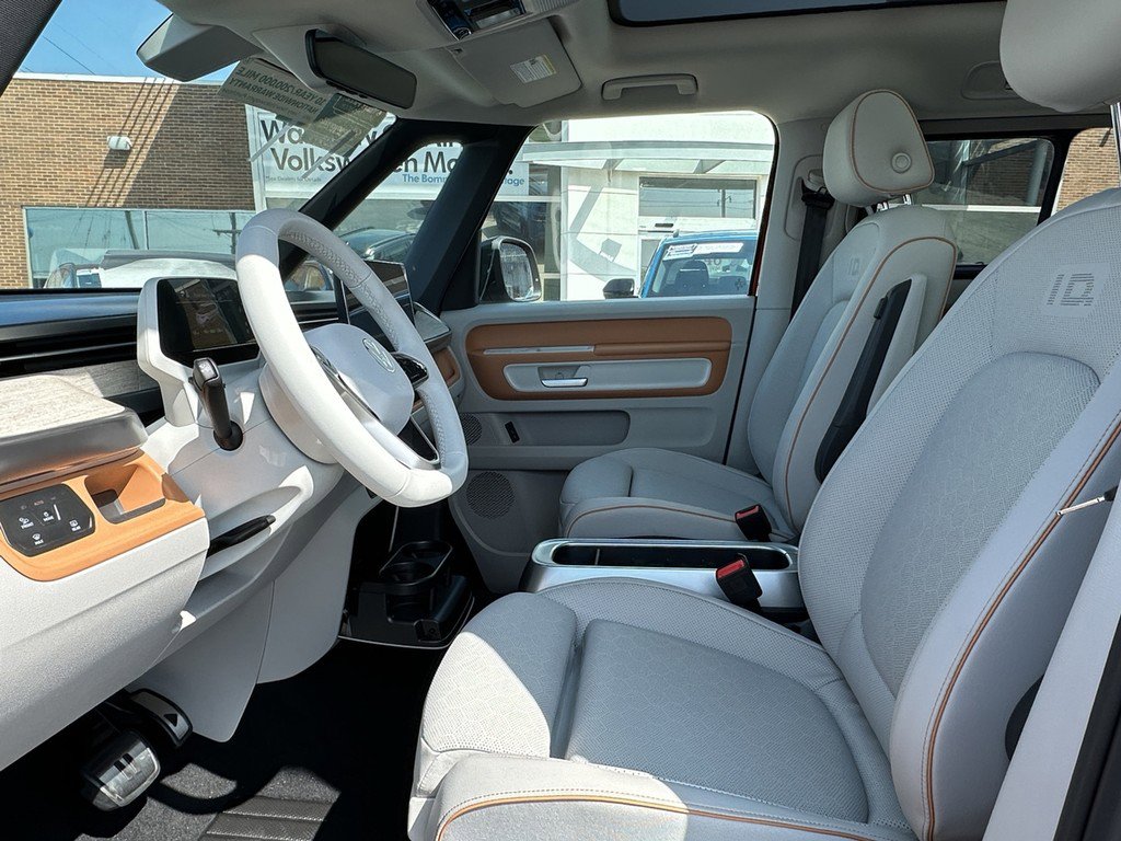New 2025 Volkswagen ID. Buzz 1st Edition image 16