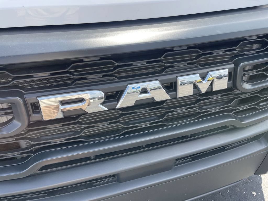 Used 2026 RAM ProMaster 2500 w/ Convenience Group FWD image 12