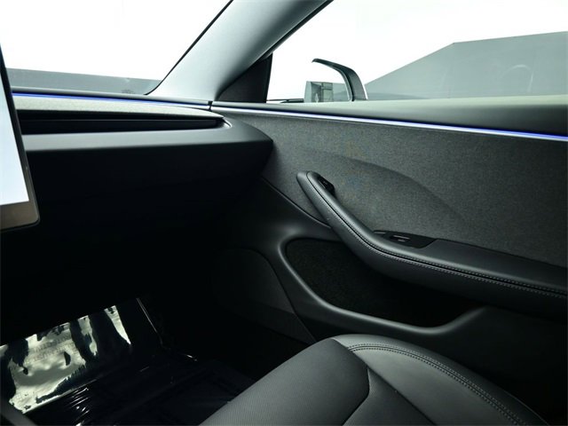 Used 2025 Tesla Model 3 Long Range image 22