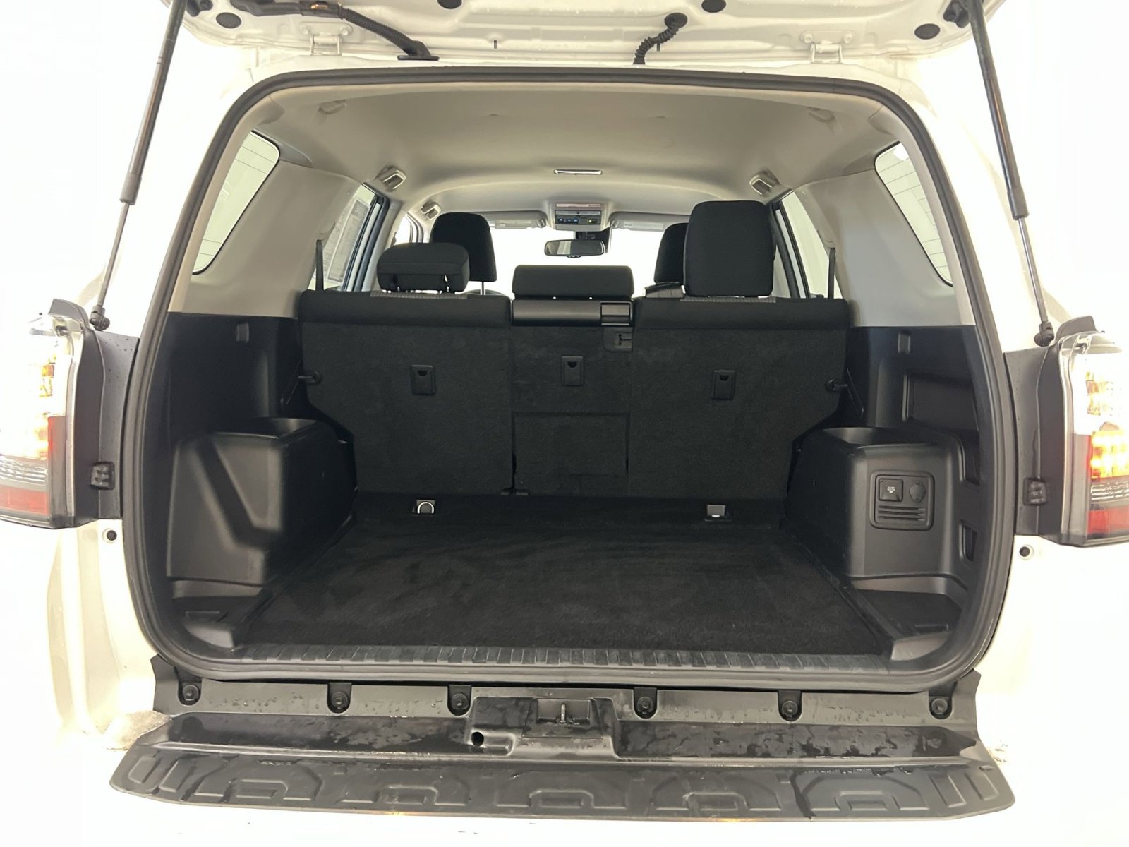 Used 2024 Toyota 4Runner SR5 image 24