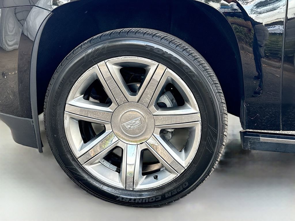Used 2019 Cadillac Escalade Premium Luxury image 44