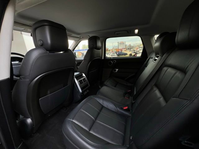 Used 2020 Land Rover Range Rover Sport SE image 25