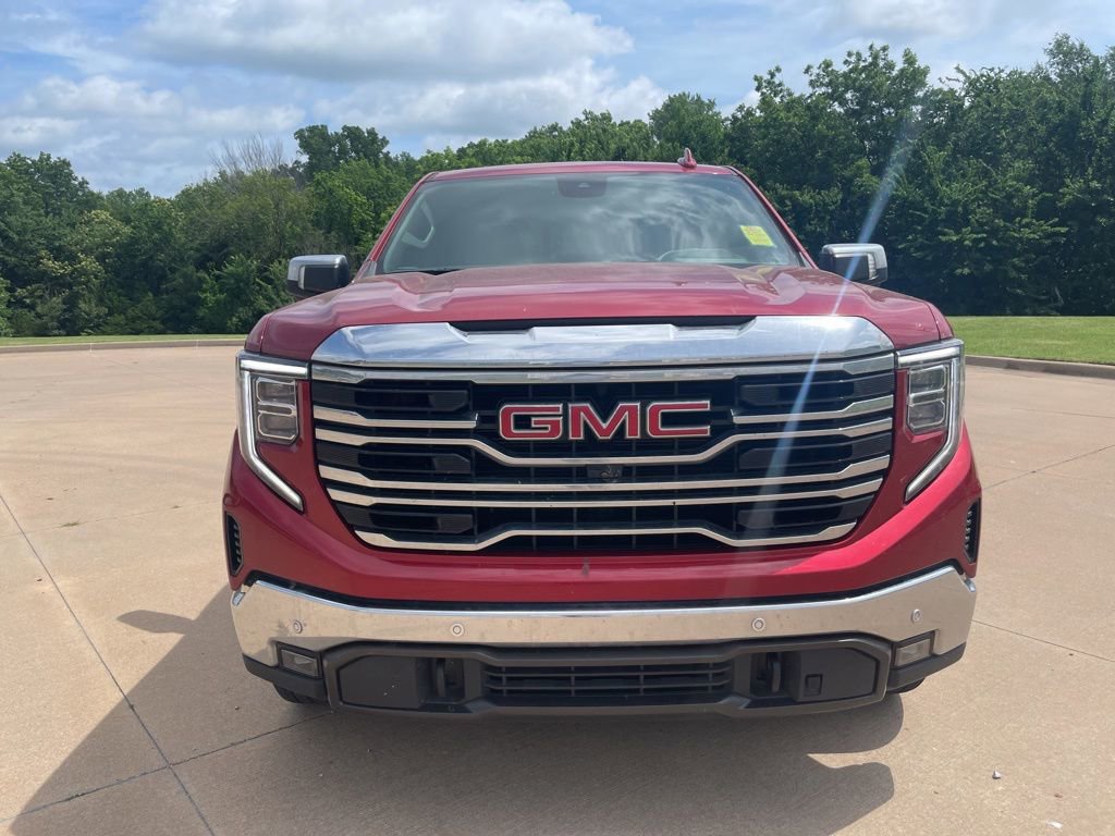 Used 2024 GMC Sierra 1500 SLT AWD/4WD image 2