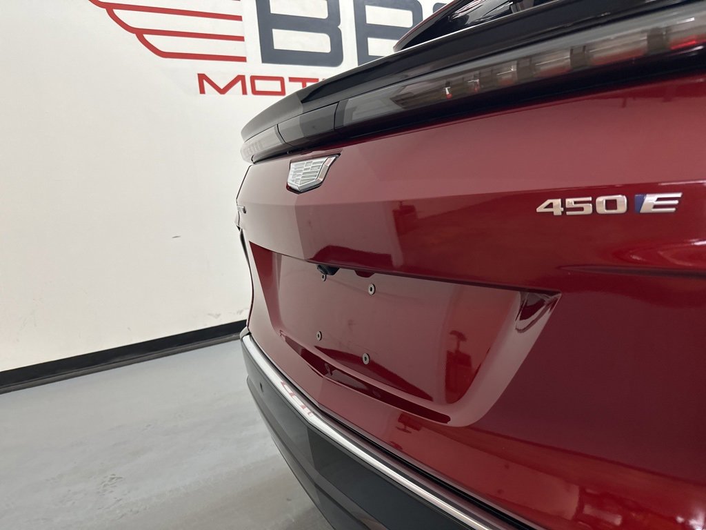 Used 2024 Cadillac Lyriq Luxury w/ LPO, Floor Liner Package image 10