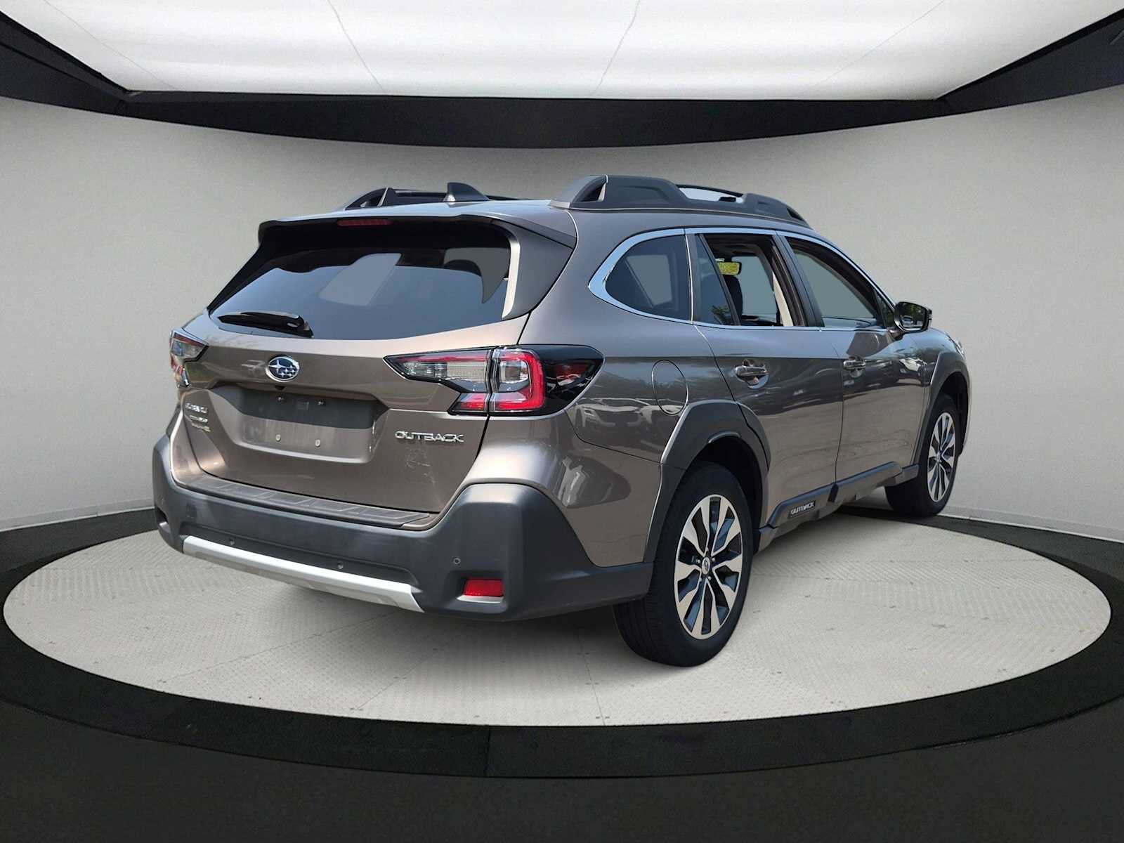 Certified 2024 Subaru Outback Limited AWD/4WD image 8
