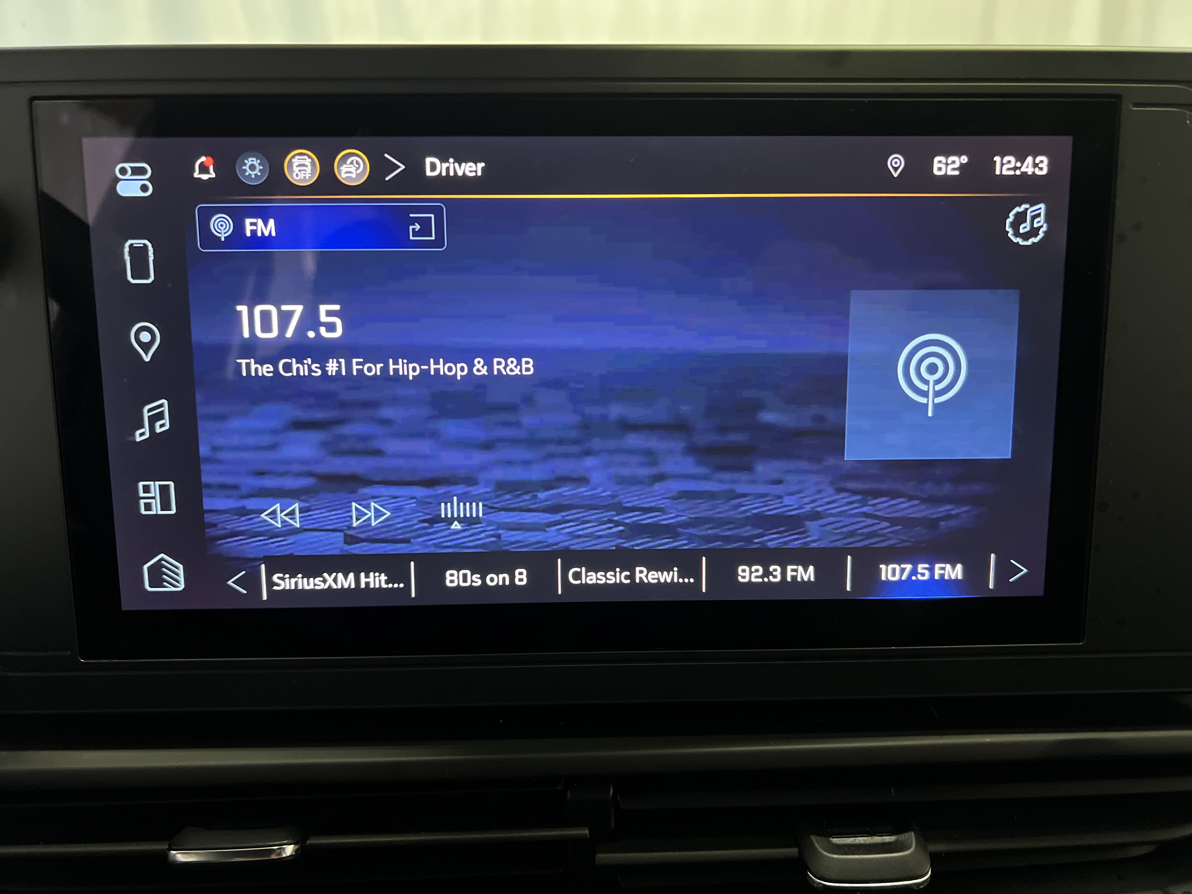 Used 2024 Chevrolet Silverado EV W/T AWD/4WD image 18