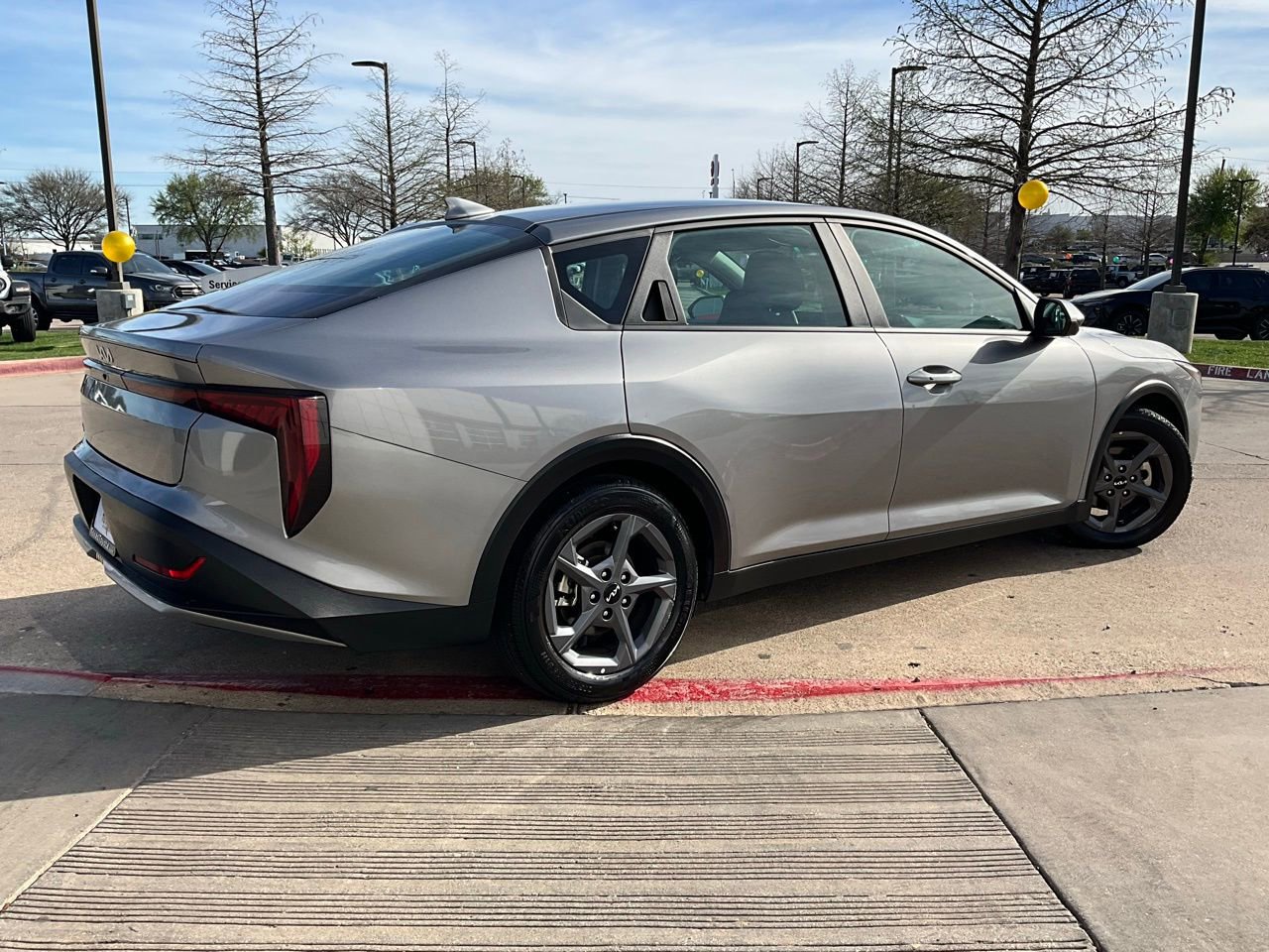 Used 2025 Kia K4 LXS image 6