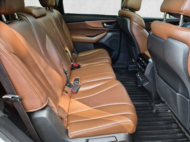 Used 2024 Acura MDX w/ Technology Package FWD image 15