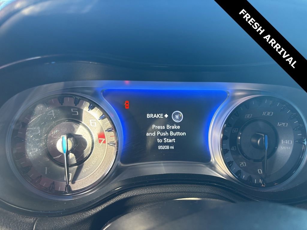 Used 2019 Chrysler 300 S image 6