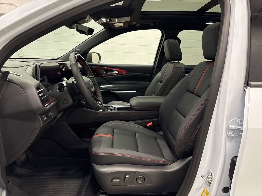 New 2026 Chevrolet Traverse RS AWD/4WD image 15