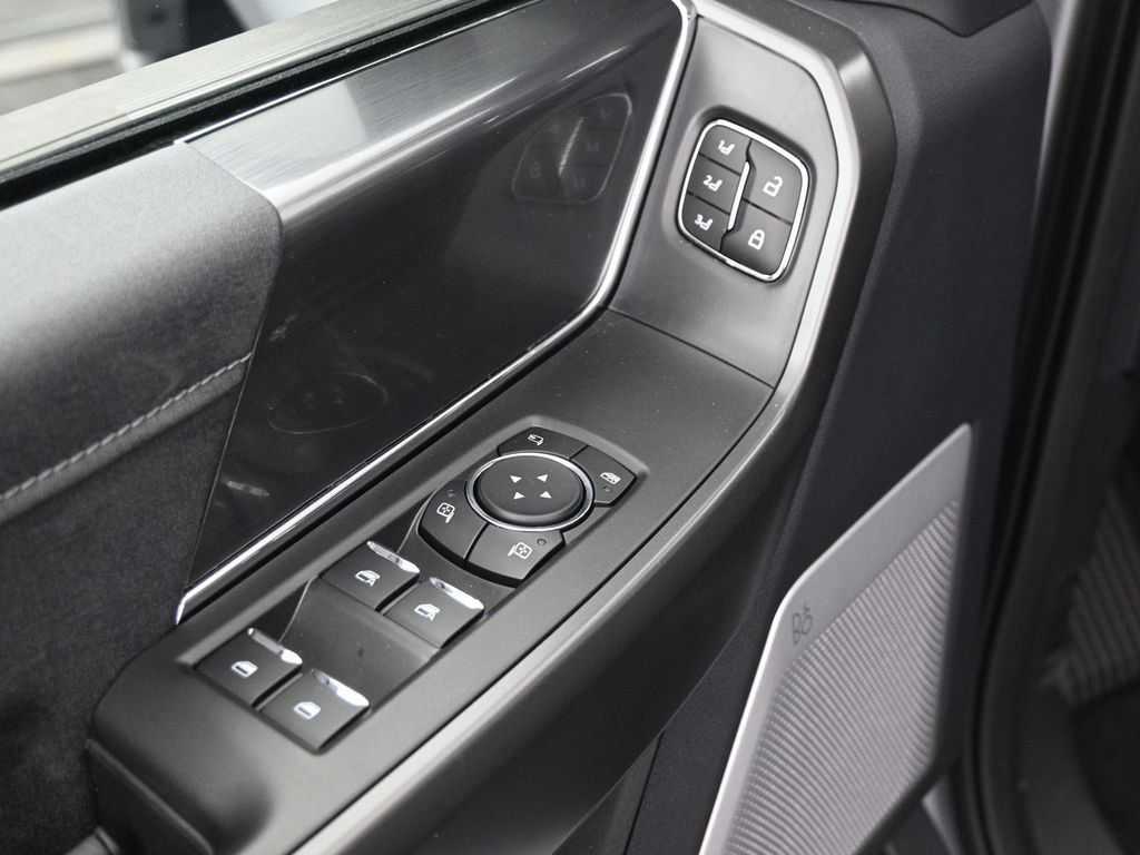 New 2025 Ford F150 Lariat w/ Equipment Group 502A High image 7