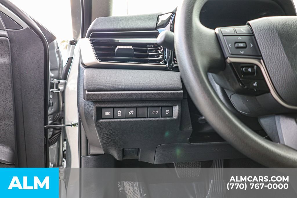 Used 2025 Toyota Camry LE image 25