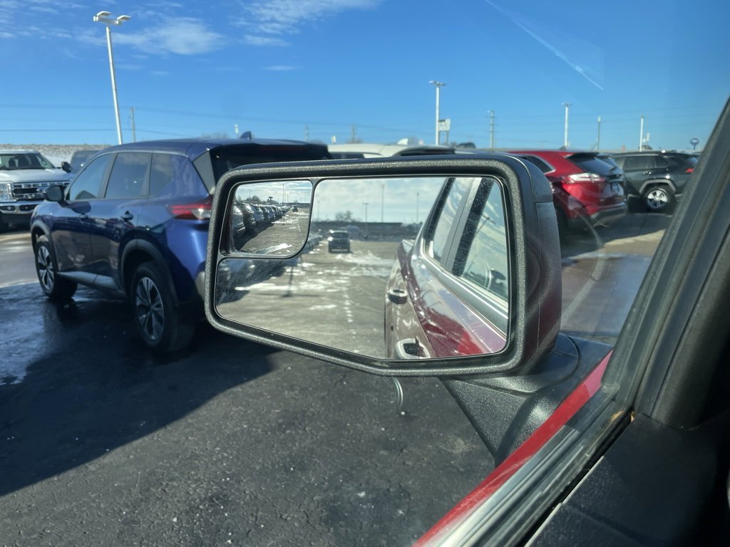 Used 2023 Chevrolet Silverado 1500 Custom image 38