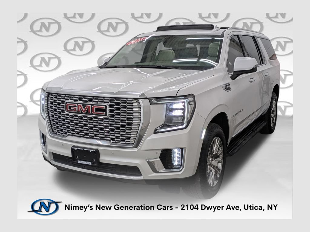 Used 2022 GMC Yukon XL Denali AWD/4WD image 1