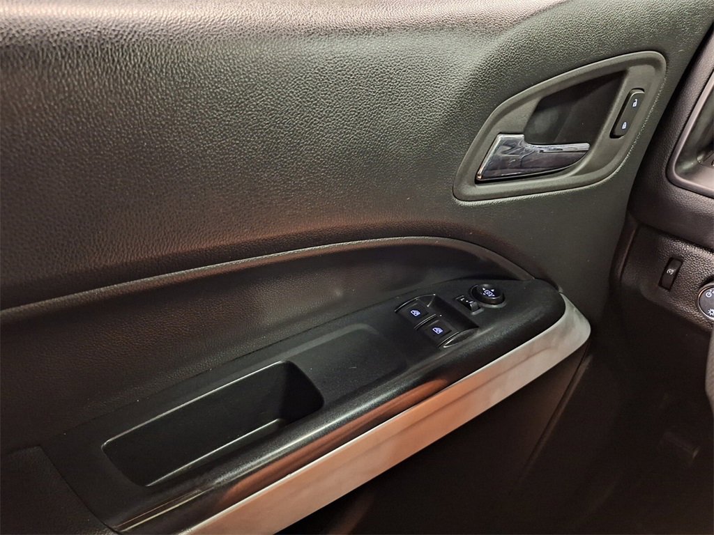 Used 2022 Chevrolet Colorado LT w/ Fleet Safety Package image 21