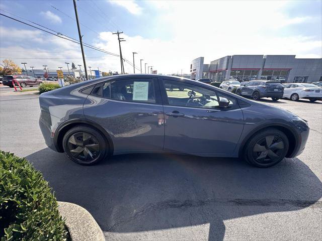 Certified 2025 Toyota Prius LE FWD image 8