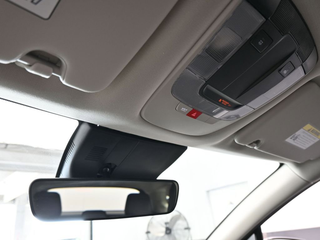 Used 2024 Kia Sportage EX image 25