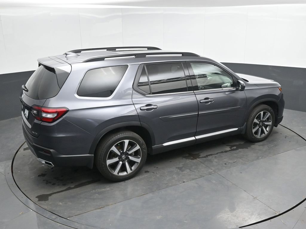 Used 2023 Honda Pilot Elite image 25