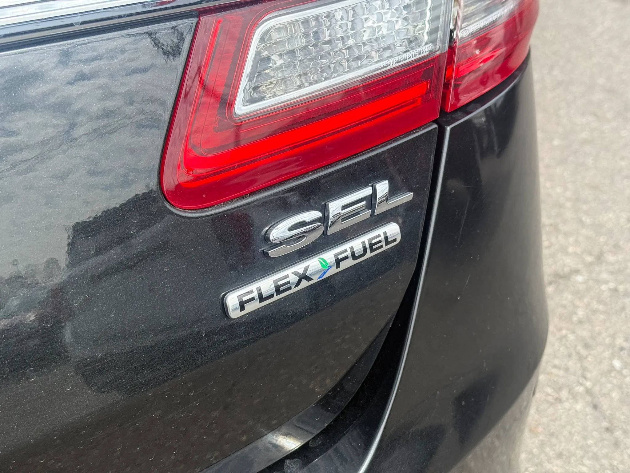 Used 2015 Ford Taurus SEL w/ Equipment Group 201A image 13