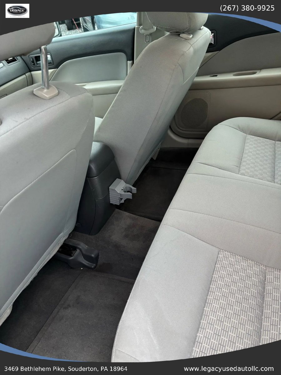 Used 2012 Ford Fusion S FWD image 18