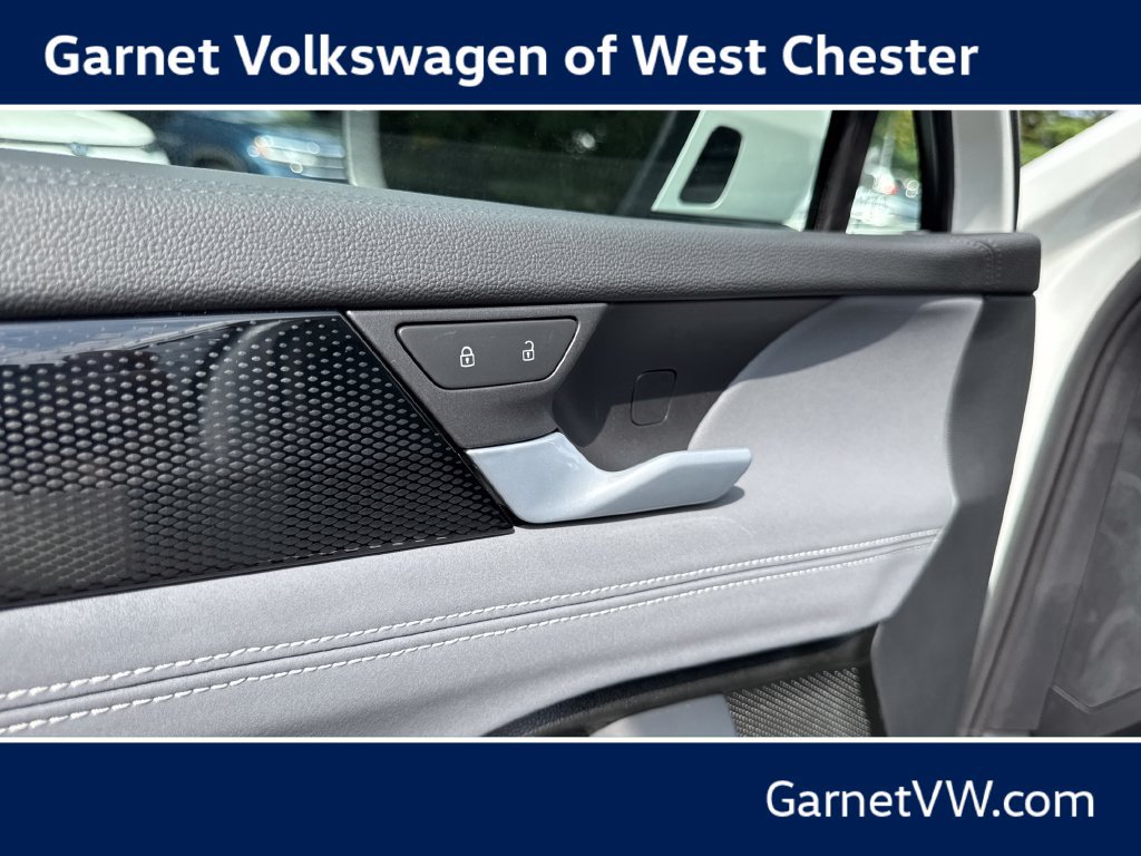 New 2026 Volkswagen Tiguan SE AWD/4WD image 12