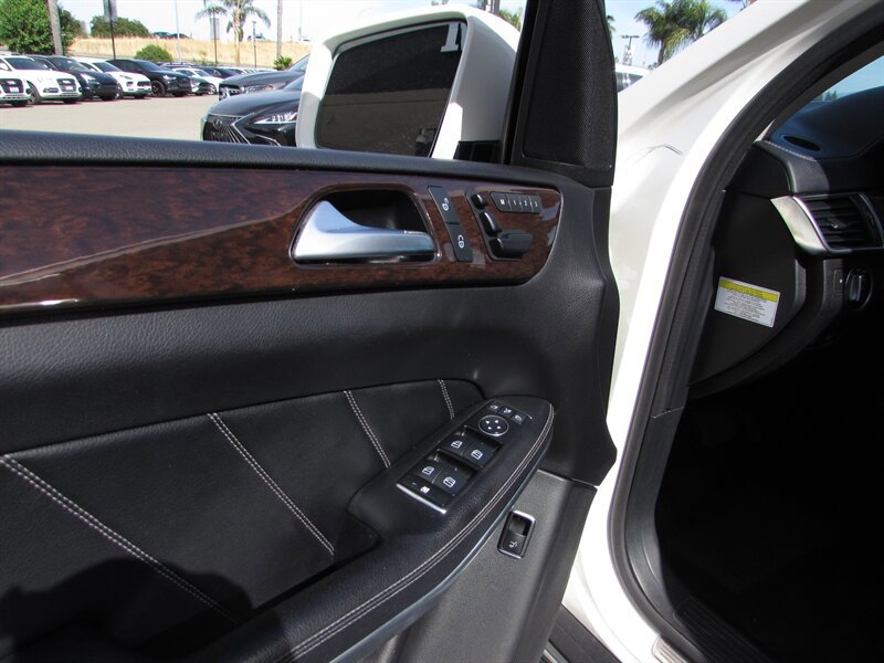 Used 2014 Mercedes-Benz GL 450 4MATIC image 9