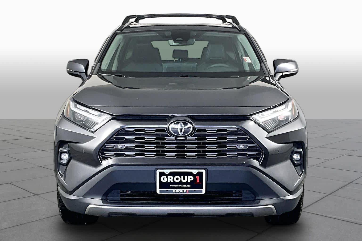 Used 2023 Toyota RAV4 Limited FWD image 4