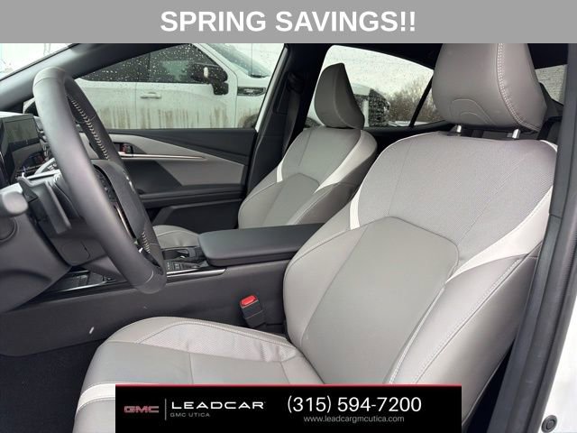 Used 2026 Toyota Camry SE image 18