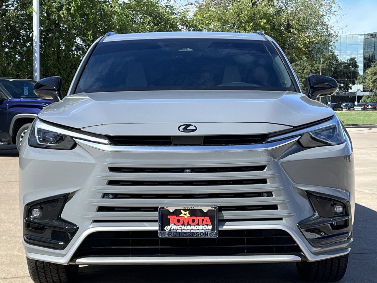 Used 2025 Lexus TX 500h AWD w/ Technology Package image 7