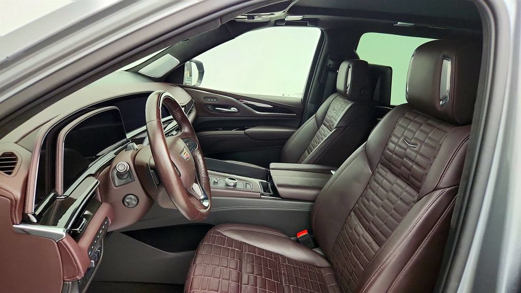 Used 2023 Cadillac Escalade ESV Premium Luxury Platinum w/ LPO, Radiant Package AWD/4WD image 20