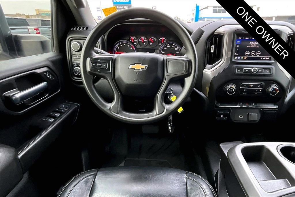 Used 2020 Chevrolet Silverado 2500 Custom w/ Custom Value Package image 9