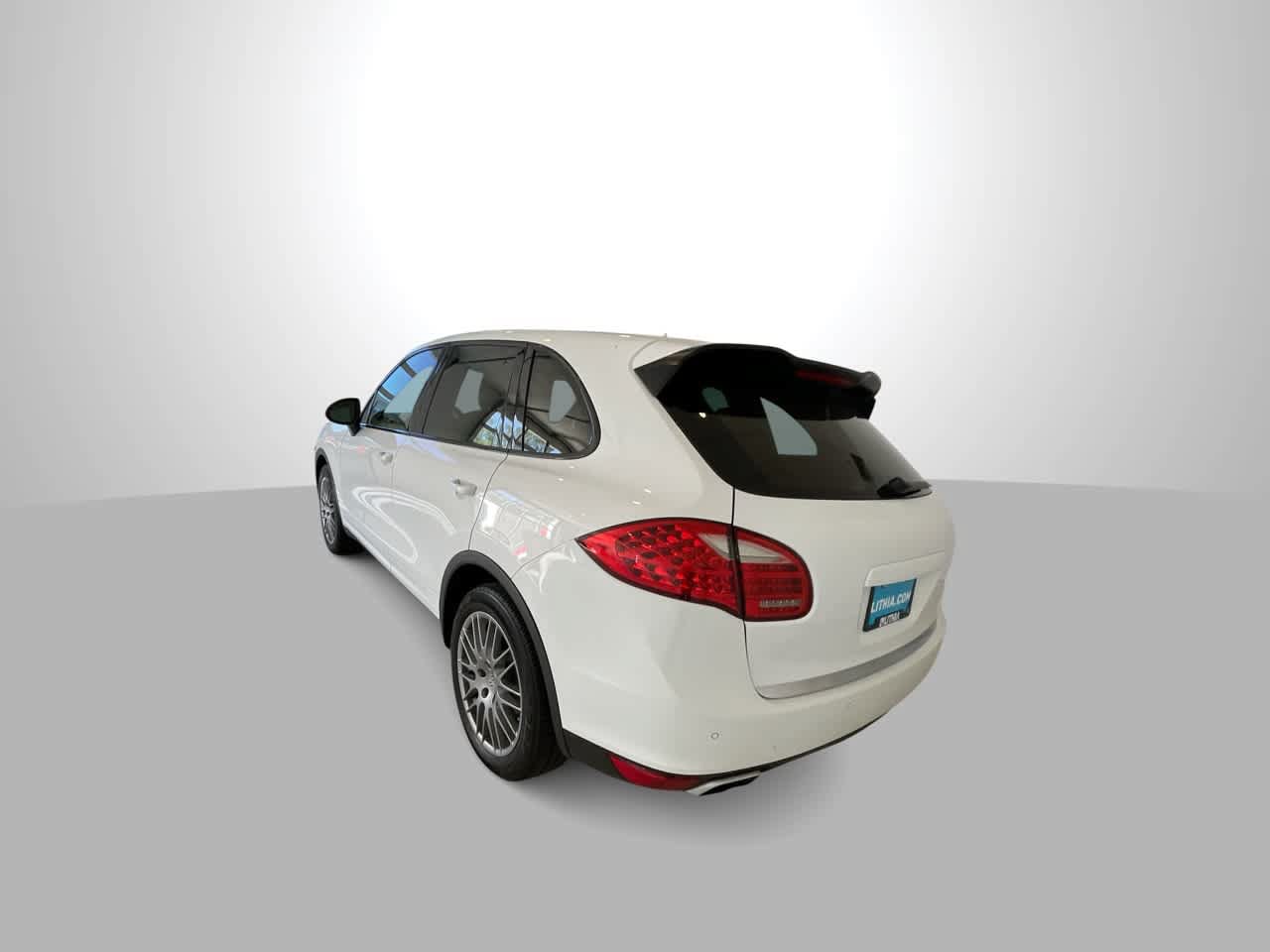 Used 2013 Porsche Cayenne AWD/4WD image 6
