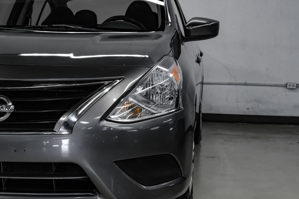 Used 2019 Nissan Versa S Plus FWD image 43