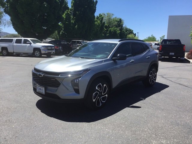 Used 2025 Chevrolet Trax RS w/ Driver Confidence Package image 8