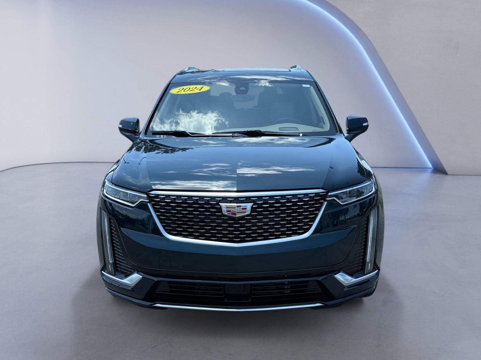 Used 2024 Cadillac XT6 Premium Luxury w/ Platinum Package AWD/4WD image 10
