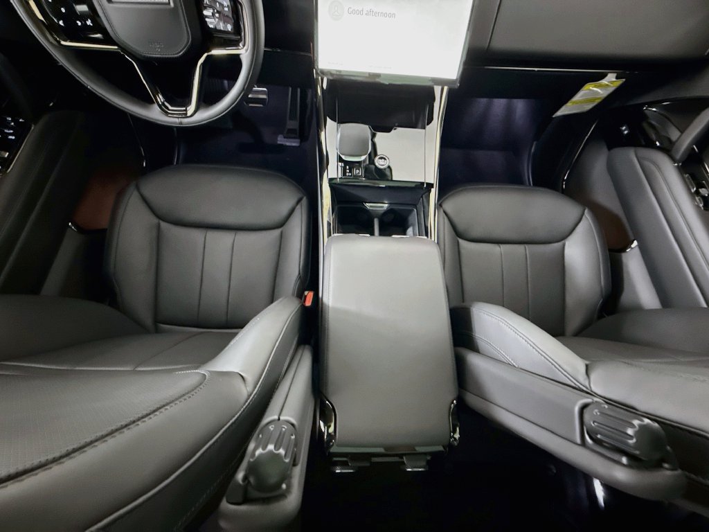 New 2026 Land Rover Range Rover Sport Dynamic SE AWD/4WD image 17