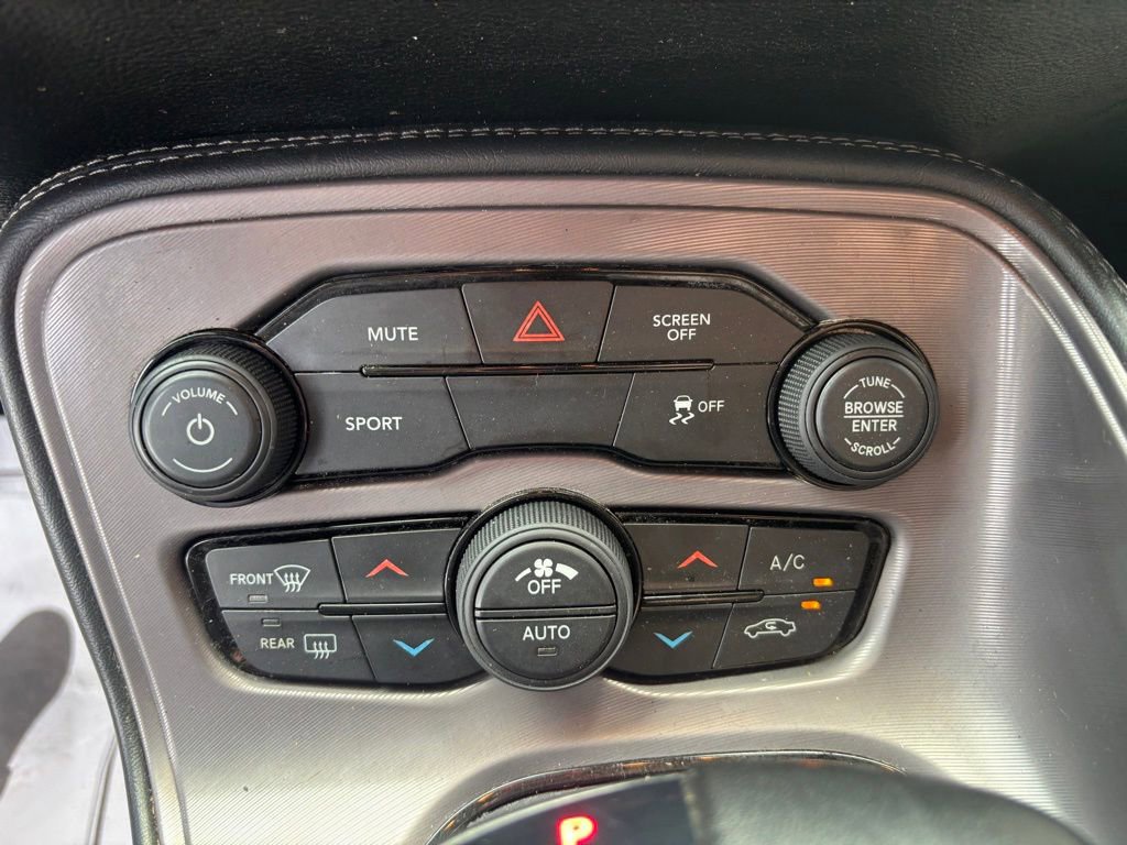 Used 2023 Dodge Challenger SXT image 24